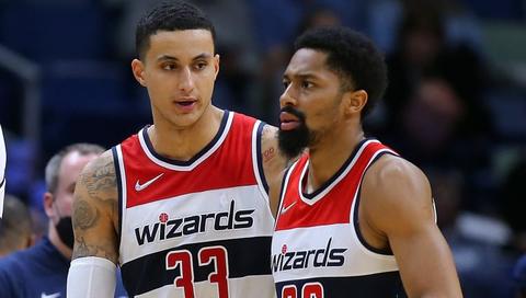 Ku Spencer Dinwiddie, thịt bò Kyle Kuzma là có thật và ngoạn mục của nó