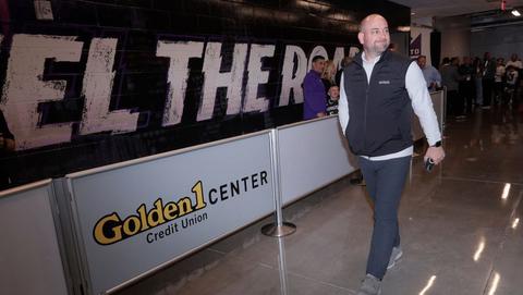 Kubet Kings GM Monte McNair được bình chọn là Giám đốc điều hành của năm bởi các đồng nghiệp