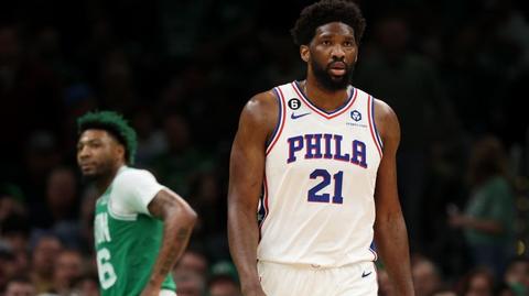 Ku Embiid cho biết đáng lẽ anh phải ra ngoài 4-6 tuần, cảm thấy 'rỉ sét và không phải bản thân mình'