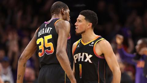 Ku Booker ghi 47 điểm, Durant 39 để nâng Suns lên ván 3 giành chiến thắng trước Nuggets