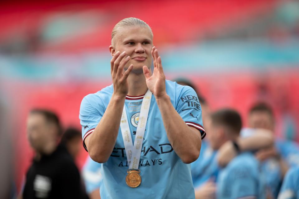Ku cập nhật Mức lương của Erling Haaland tại Man City: Vua phá lưới Premier League kiếm được bao nhiêu?